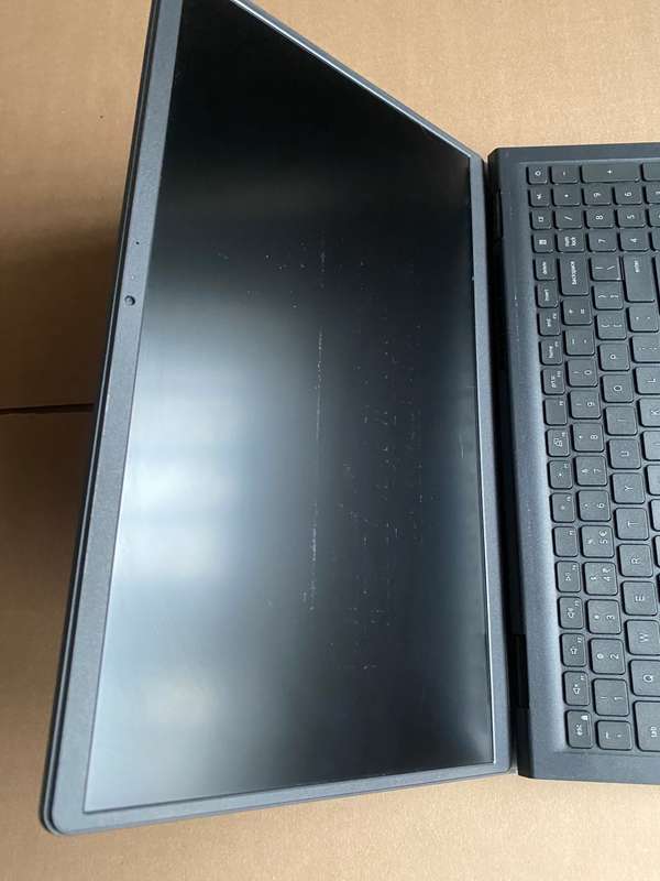 IRIS Xe(R) GRAPHICS* 11TH GEN DELL INSPIRON 15 3511*15.6`*CORE i7-1165G7*2.80GHZ*8 GB RAM*512 GB SSD